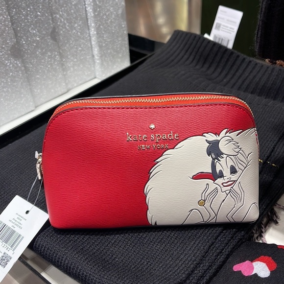 Kate Spade Disney X Kate Spade New York Cruella Makeup Bag
Red Multi - Picture 4 of 16